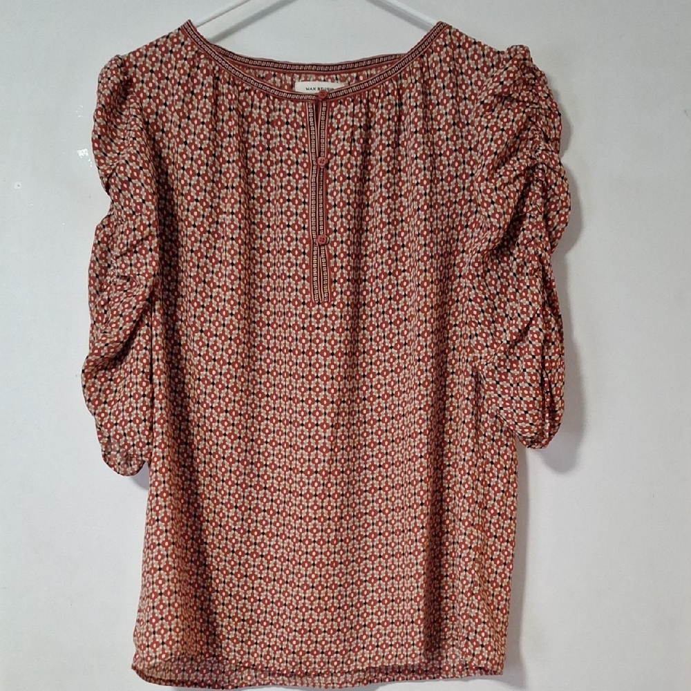 Max Studio Red and White Patterned Blouse